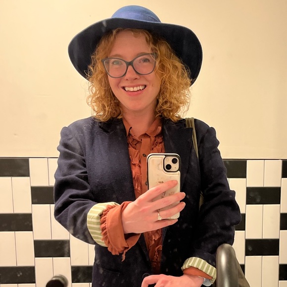 Meet your Posher, Brie - Picture 2 of 2